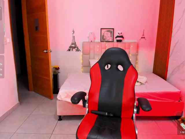 kittyscoot webcam