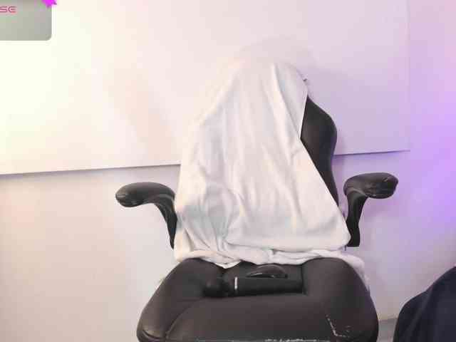 kittyscoot webcam