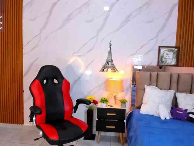 kittyscoot webcam