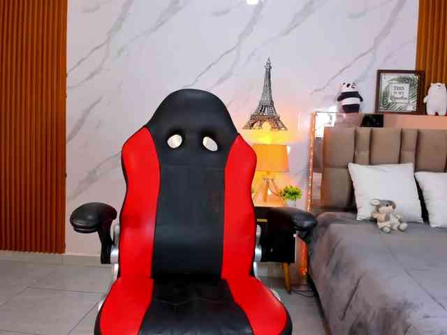 kittyscoot webcam