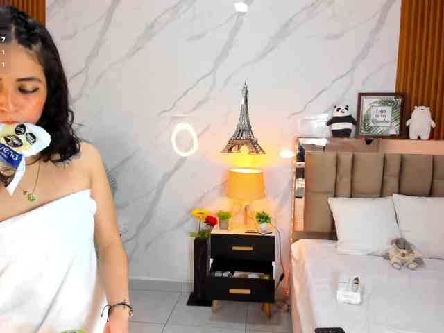 kittyscoot webcam