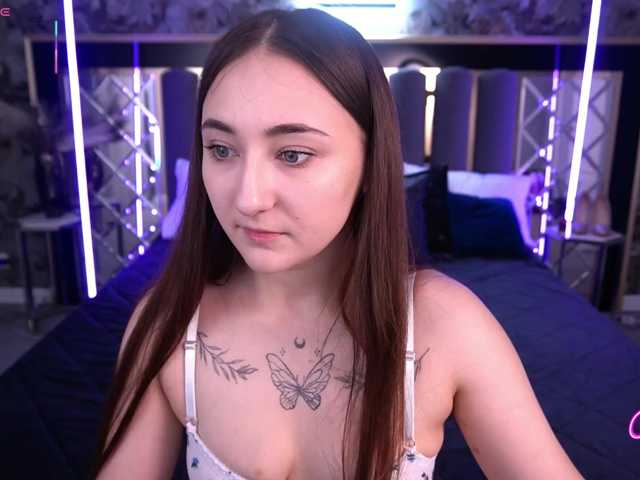 SashaDuvalle live cam on BongaCams