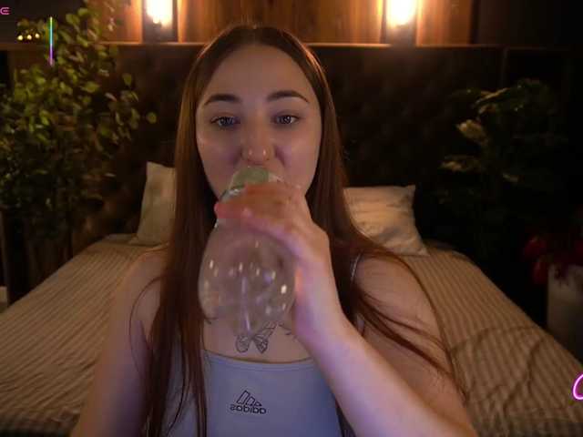 SashaDuvalle live cam on BongaCams