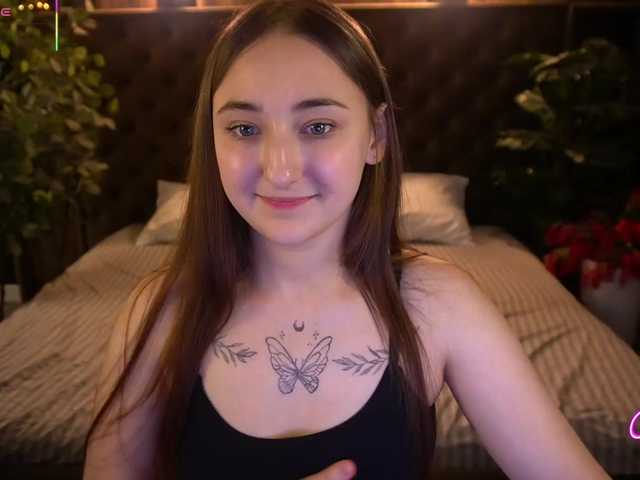 SashaDuvalle live cam on BongaCams
