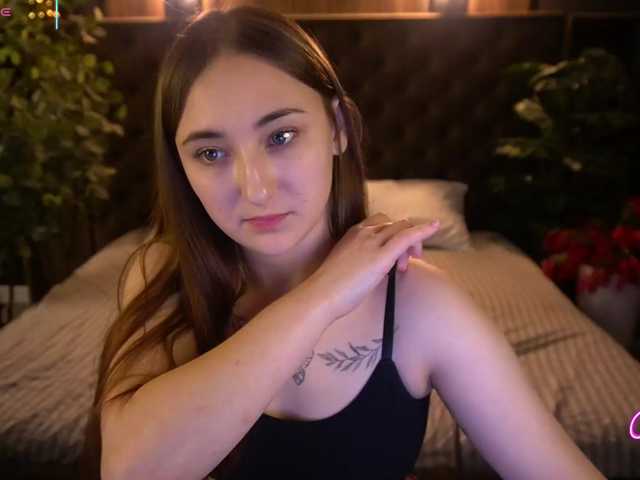 SashaDuvalle live cam on BongaCams
