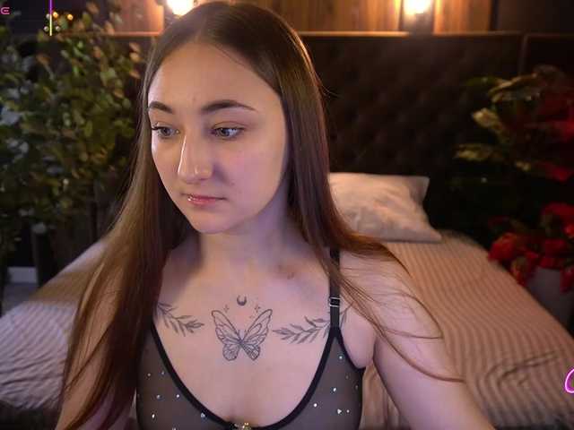 SashaDuvalle live cam on BongaCams