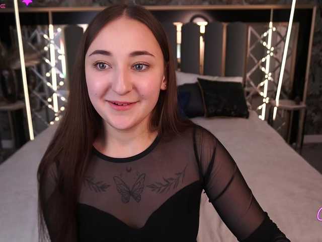 SashaDuvalle live cam on BongaCams