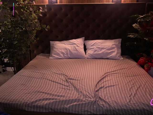 SashaDuvalle live cam on BongaCams