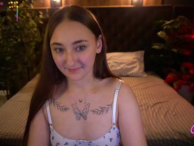 SashaDuvalle live cam on BongaCams