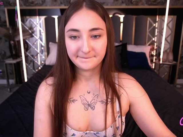 SashaDuvalle live cam on BongaCams