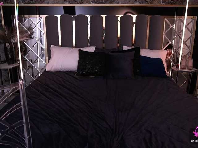 SashaDuvalle live cam on BongaCams