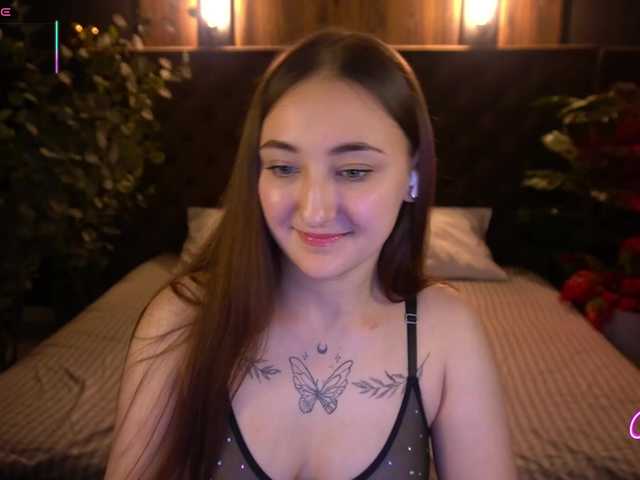 SashaDuvalle live cam preview