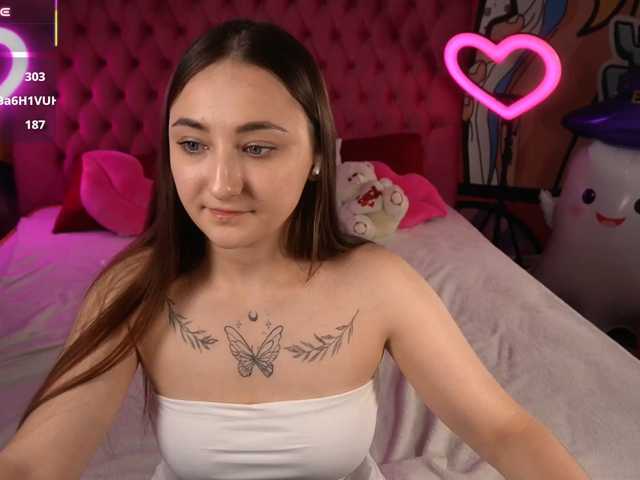 SashaDuvalle live cam on BongaCams
