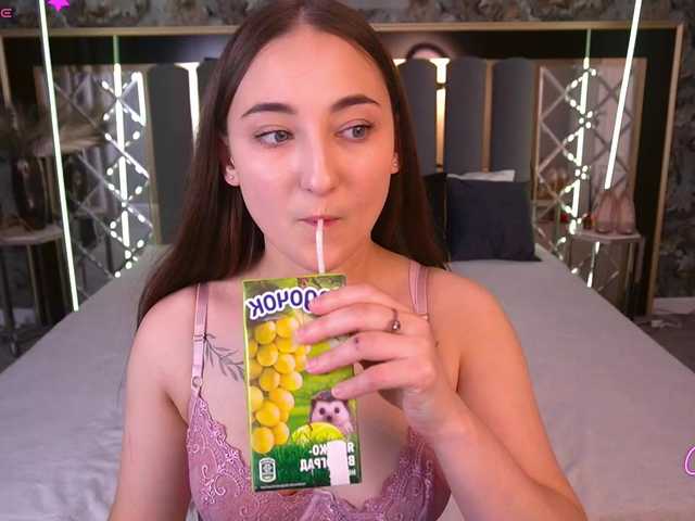 SashaDuvalle live cam on BongaCams
