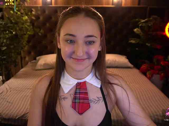SashaDuvalle webcam