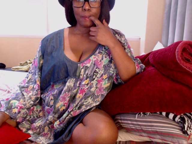 JUICYBOOBS36DD