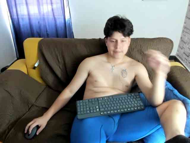 daniel-leon Live Webcam on BongaCams