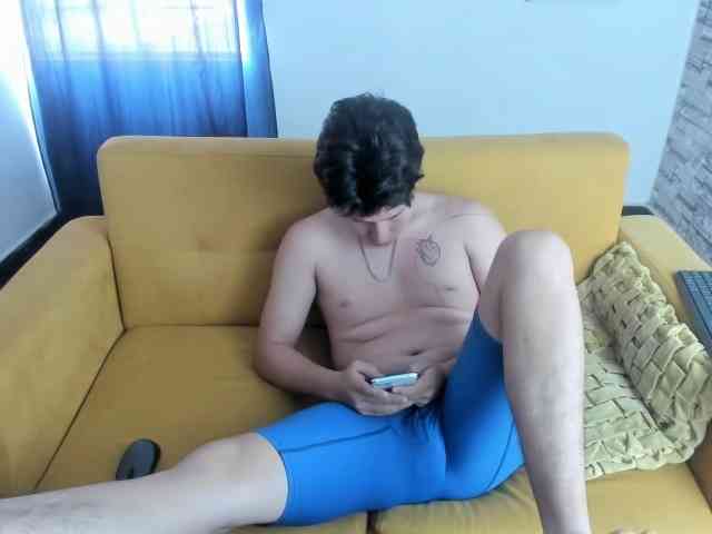 daniel-leon daniel-leon