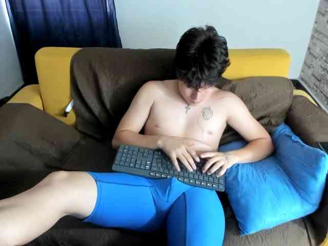 daniel-leon Live Webcam on BongaCams