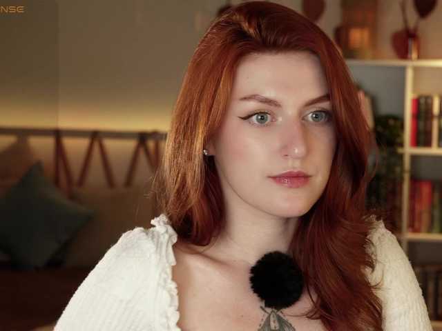 Lianna's BongaCams show and profile