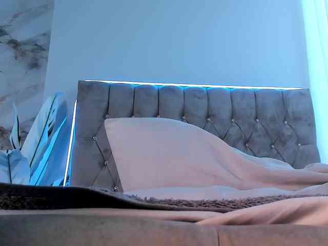 maddyluxe webcam
