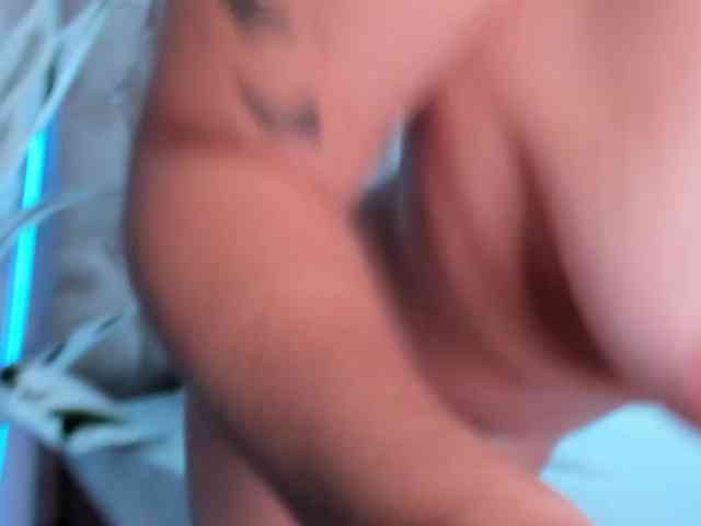maddyluxe webcam