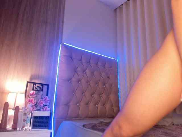 maddyluxe webcam