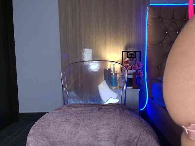 maddyluxe webcam