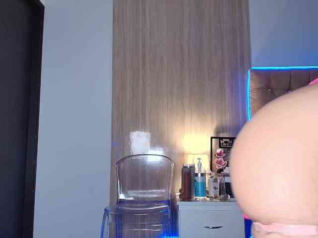maddyluxe webcam