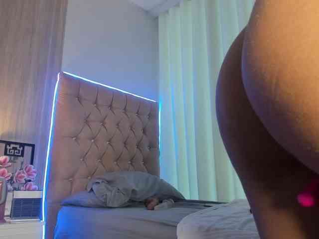 maddyluxe webcam