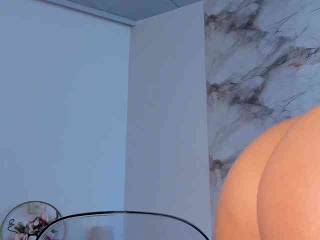 maddyluxe webcam