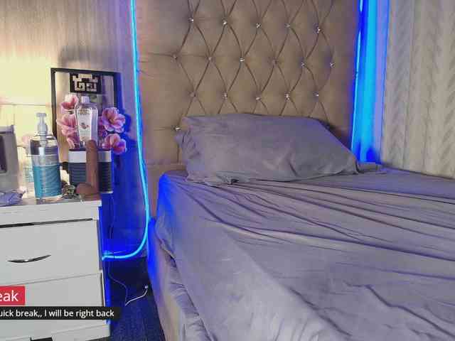 maddyluxe webcam