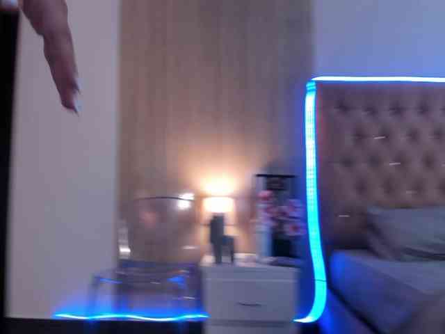 maddyluxe webcam
