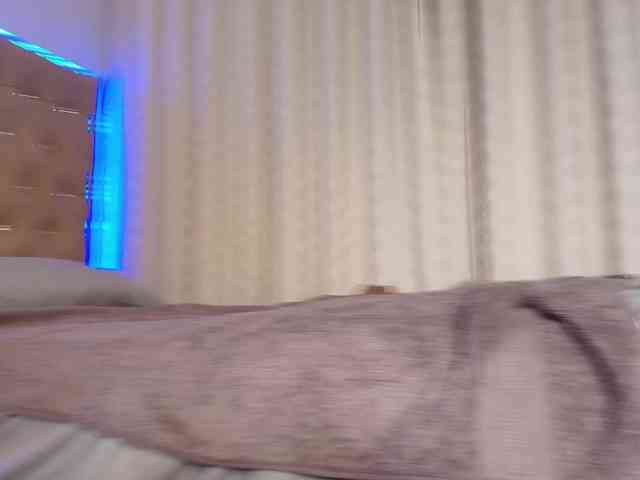 maddyluxe webcam