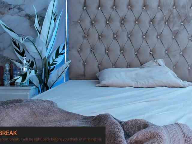 maddyluxe webcam