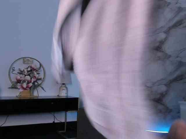 maddyluxe webcam