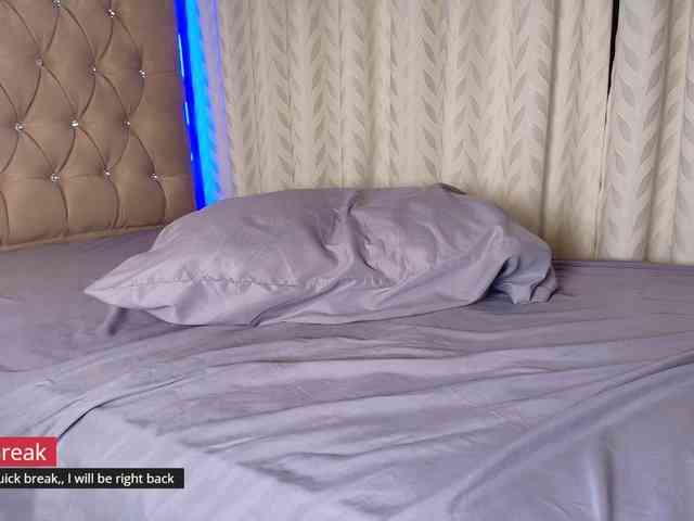 maddyluxe webcam