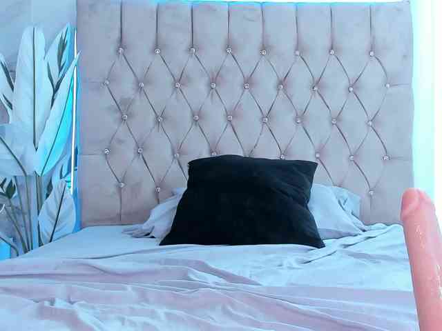 maddyluxe webcam