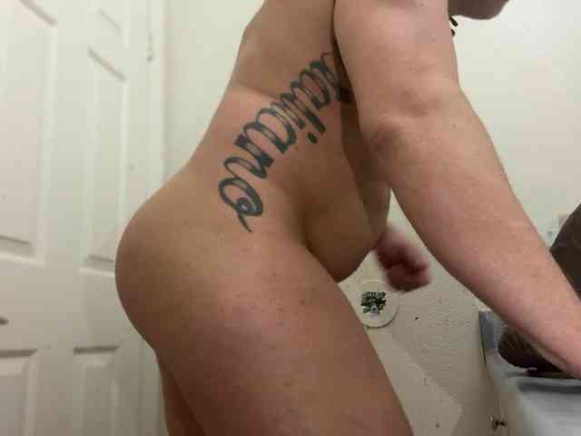 Fuckmyassg00d Sex Cam Show
