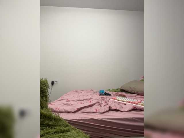 EmmaWise2211 live cam on BongaCams