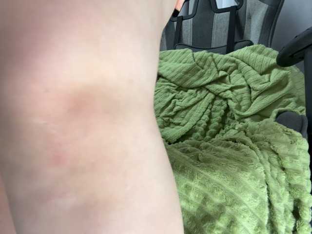 EmmaWise2211 live cam on BongaCams