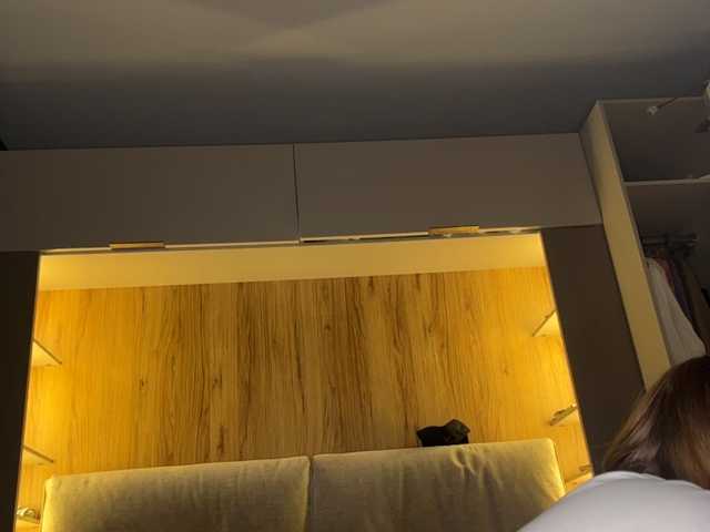 EmmaWise2211 live cam on BongaCams