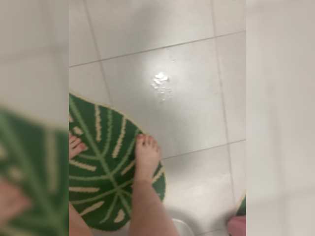 EmmaWise2211 live cam on BongaCams