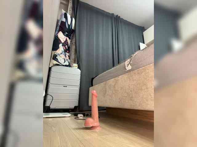 CherryBerry123 webcam