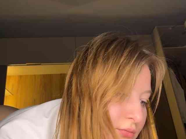 CherryBerry123 webcam