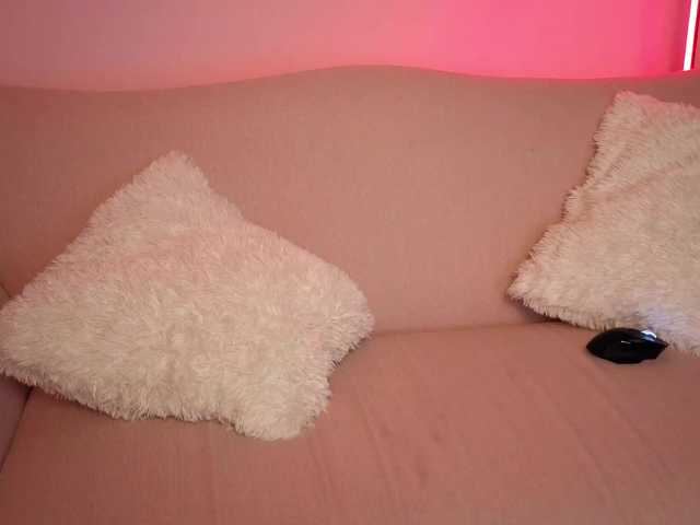 CuteBunny live webcam show