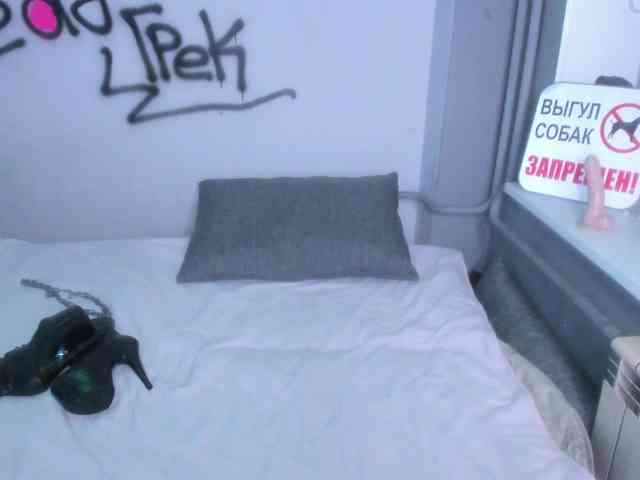 MonikaLowww webcam