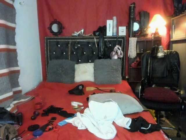 Ameliemartinez live cam preview
