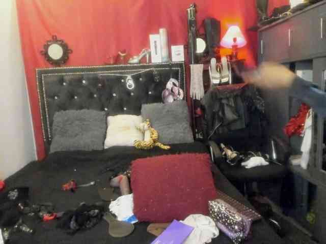 Ameliemartinez webcam
