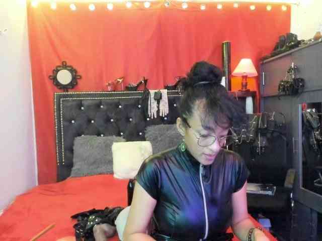 Ameliemartinez webcam